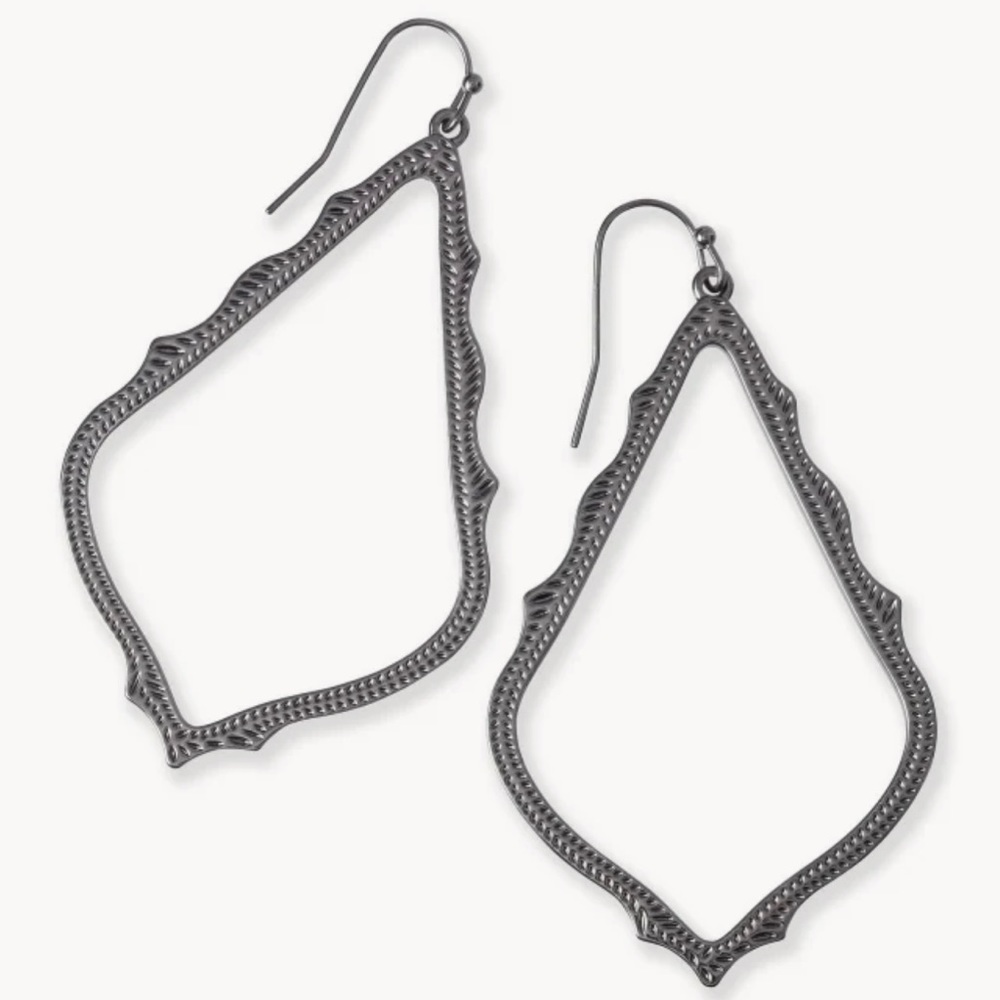 Never worn Kendra Scott Sophia Drop Earrings In Gunmetal